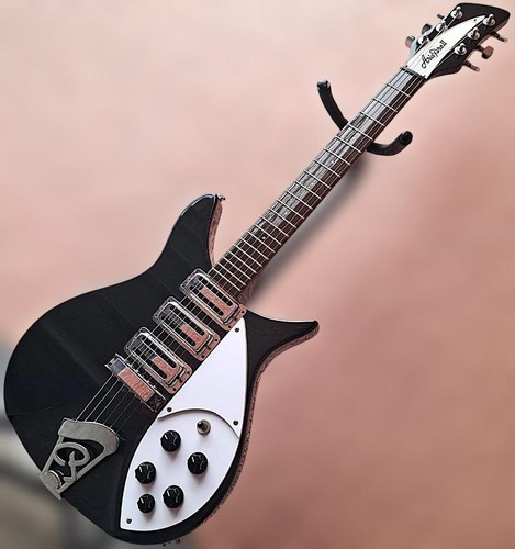 Ariaproii 750 rickenbacker - ariaproii,