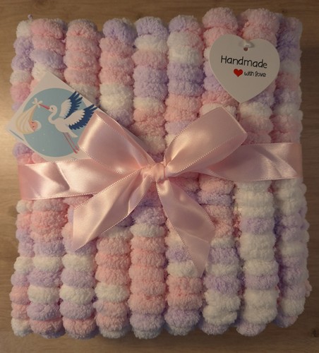 Hand knitted super - hand,