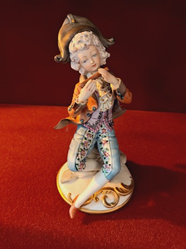 Capodimonte figurine boy - figurine, with