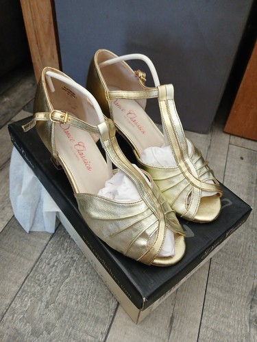 Brand new box platinum gold - platinum,