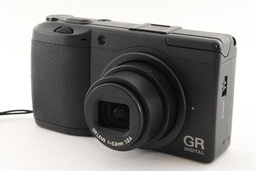Ricoh digital camera - camera, gr