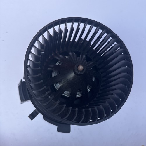 Nrf front interior - front, fan