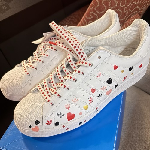 Bnwb women adidas superstars - women's,