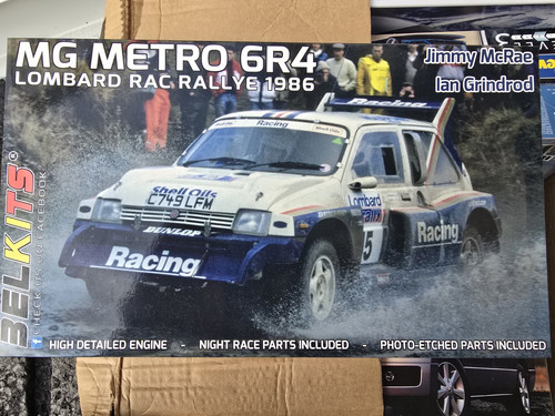 Belkits metro 6r4 - belkits, 1/24