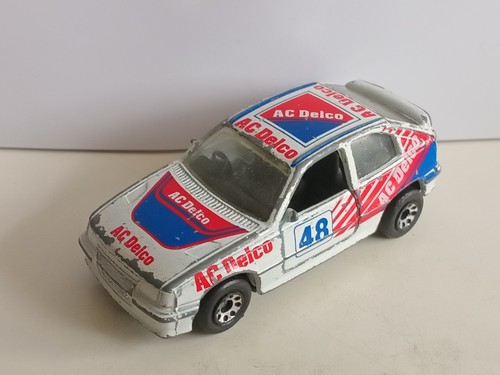 Matchbox die cast vauxhall - die,