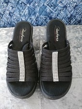 SKECHERS RUMBLERS BLACK