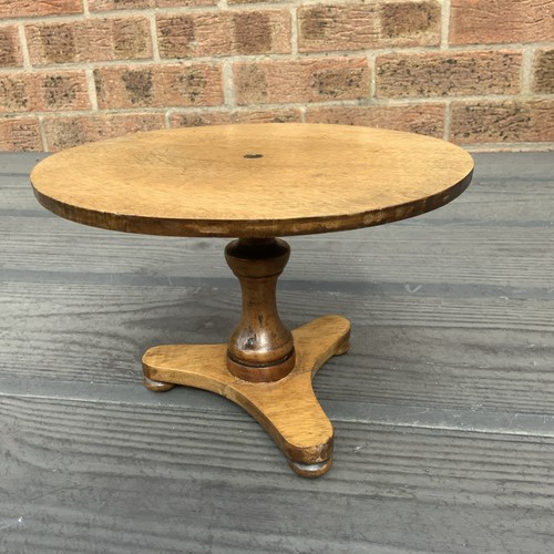 Vintage wooden display - wooden,