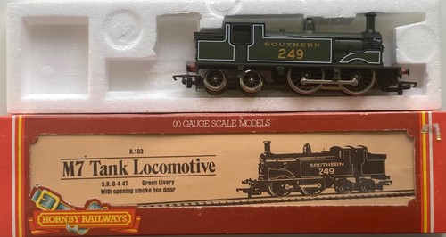 Hornby r103 - r103, sr