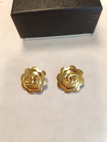 Vintage chanel gold tone - vintage, gold-tone