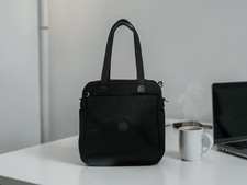 Kipling black shoulder