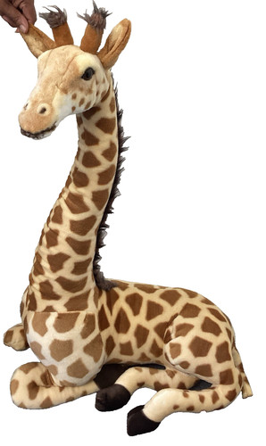 Large sitting giraffe stuffed - sitting,