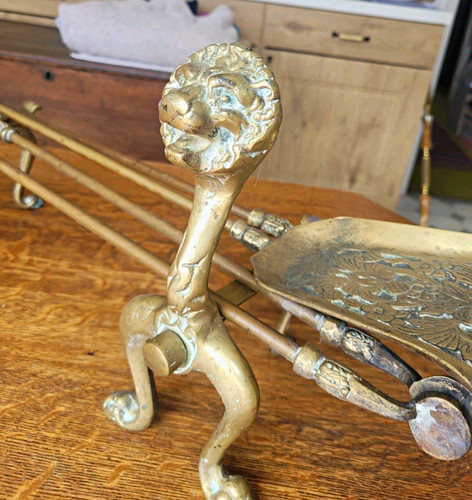 Antique brass companion set - set,