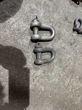 2 Heavy Duty 2.5 Tonnes D Shackles -Used