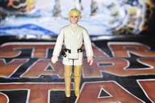 ORIGINAL VINTAGE  LUKE FARMBOY  1977 HONG KONG  STAR WARS FIGURE REF D7867