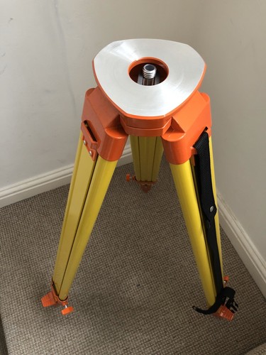 Aluminium laser level tripod