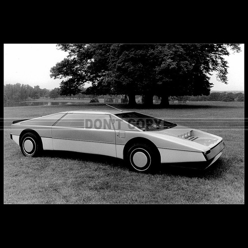 Photo 021980 aston - photo,
