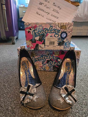 Irregular choice tapetastic - irregular,