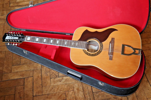 Vintage acoustic guitar - vintage,
