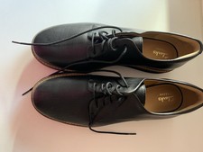 NIB Clarks Women Glick Darby