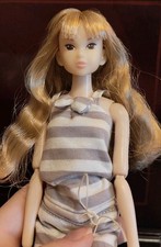 Momoko Wake Up Doll BLONDE UK