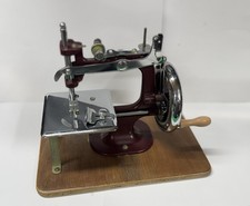 Essex MK1 Miniature Sewing Machine 1950s Vintage In Box Excellent Condition Rare