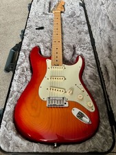 Fender Stratocaster American Elite - 2016 - Aged Cherry Burst - Excellent Cond!