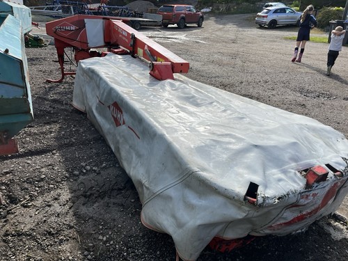 Kuhn 3110 plain mower tractor - 3110,