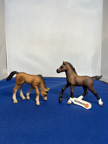Rare retired schleich arabian - rare,