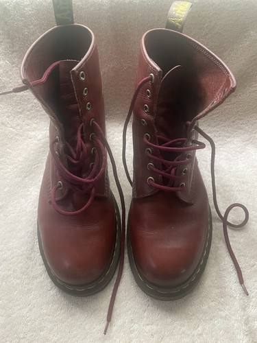Martens boots men 9 - dr,