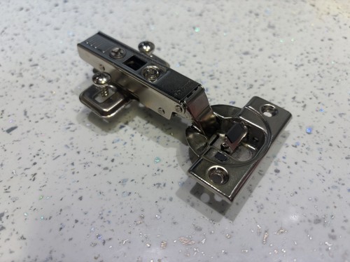 Howdens hkc0055 blum 110 - blum, 110°