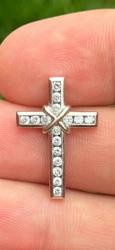 9ct white gold - , 0.50carat