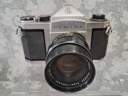 Pentax 35mm slr camera - s3,