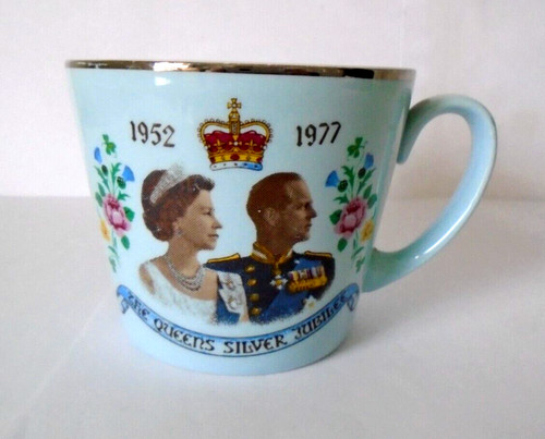 The queens silver jubilee - silver,
