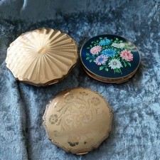 3 Vintage Stratton Powder Compacts.  Good Condition.