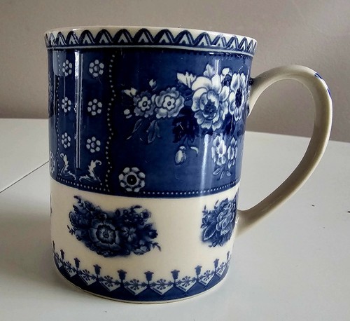 Past times blue white - past,