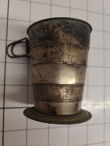Vintage collapsible metal cup - metal,