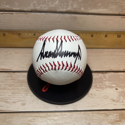Signed donald trump baseball - donald,
