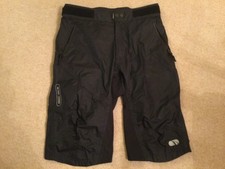 Madison waterproof cycling shorts size small excellent condition
