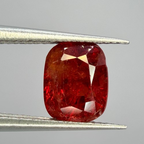 Natural deep orangy red spinel - deep,