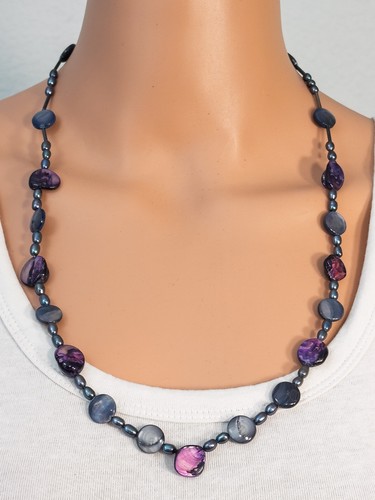 Pearl and shell beaded - pearl,