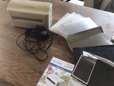 Craftwell Cut ‘n’ Boss A4 electric die embossing machine + various platforms etc