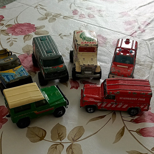 Mixed brands matchbox corgi - brands,