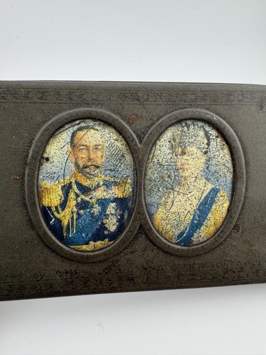 Antique 1910 tin - 1910, box