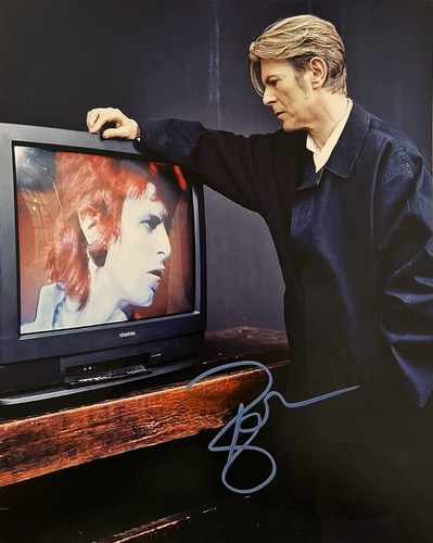 David bowie signed - bowie, photo