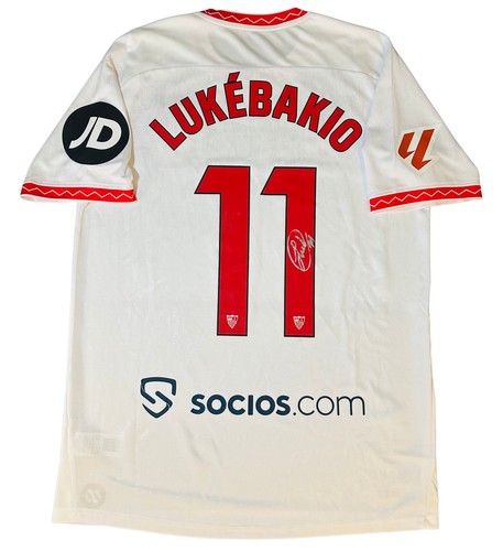 Sevilla lukebakio match - sevilla, worn
