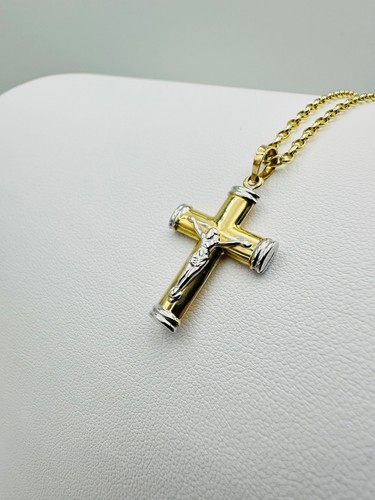 9ct yellow gold crucifix - 9ct,