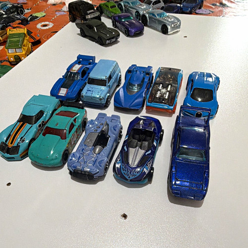 Hot wheels 64 - hot, 1:64