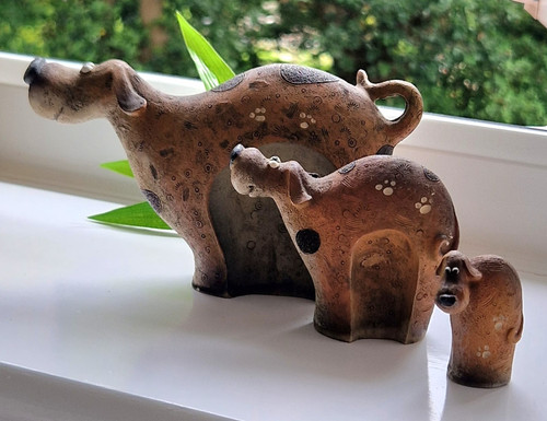 Shudehill rustic pottery dog