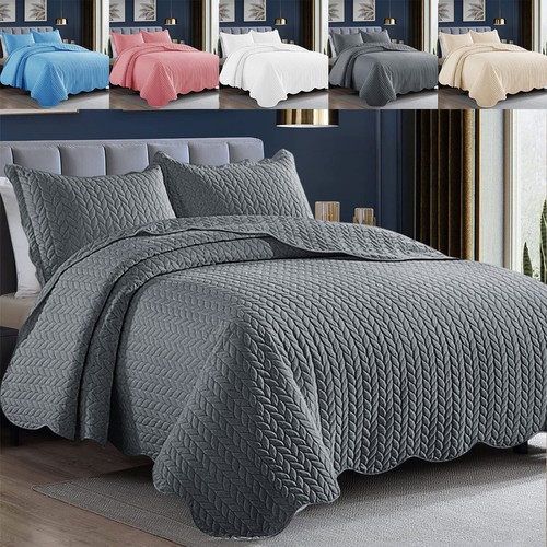 Quilted bedspread bed throw - bedspread,