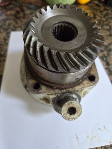 839027 pinion gear and - pinion,